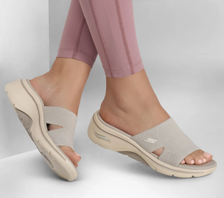 GO WALK Arch Fit 2.0 Sandal - Dakota 140865